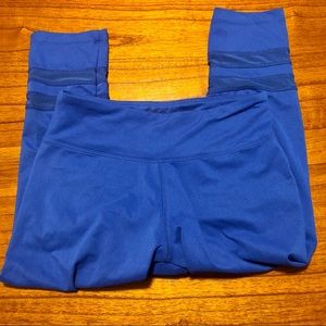 Balance Collections Solid Blue Crop Leggings